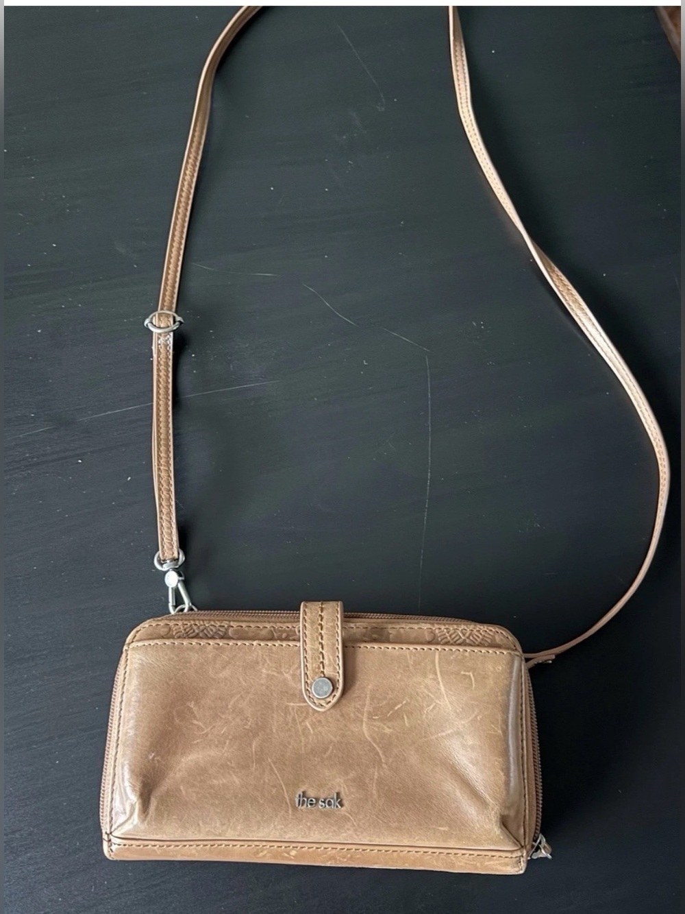 The Sak Iris Smartphone Zip Around Crossbody Purse/Wallet Brown Detachable Strap